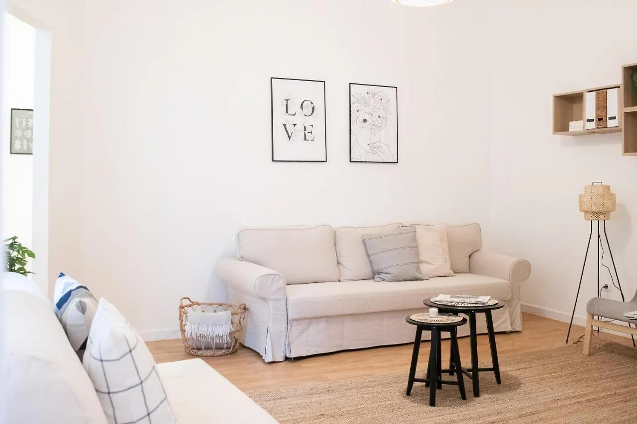 Scandi Custom 2-Bdr Apartment Budapest 0*,  Ungarn